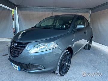 Lancia Ypsilon 0.9 TwinAir 85 CV 5 porte Metano Ec