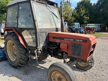 TRATTORE ZETOR 7211