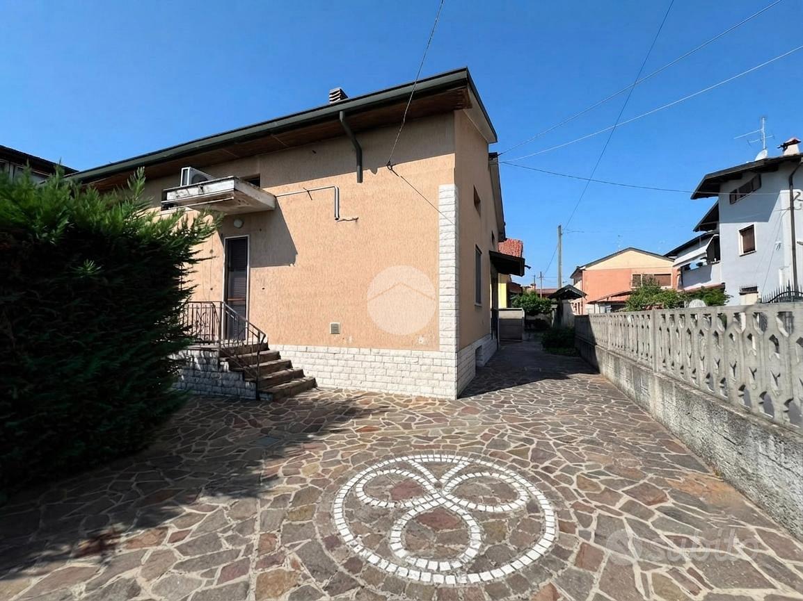 Casa – Castrezzato - Vista 3