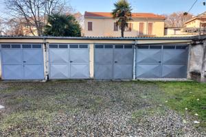 Garage box auto
