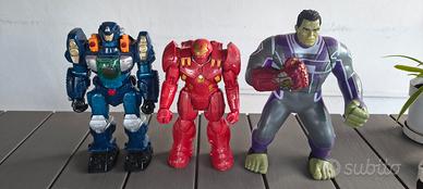 Action figures varie