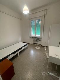 Stanza singola in centro per ragazzo