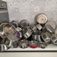 Ciotole per cani e gatti