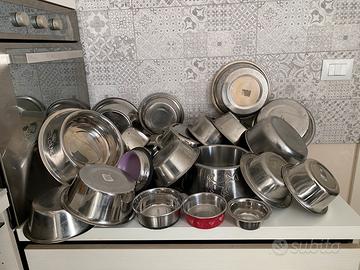 Ciotole per cani e gatti