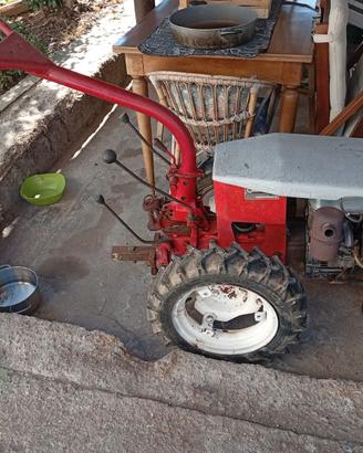 Motocoltivatore carrarino