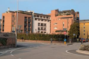 Piccolo UFFICIO 2 locali + posto auto