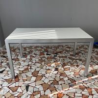 Tavolo soggiorno allungabile