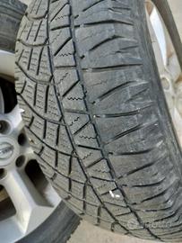 cerchi in lega R17 con gomme michelin