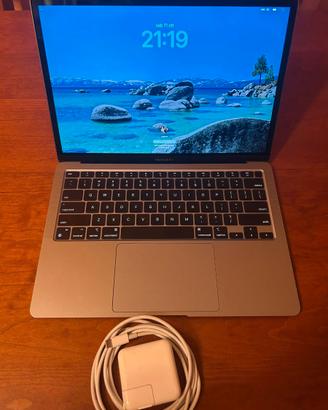 Macbook M1 - Batteria 100% - Nuovo