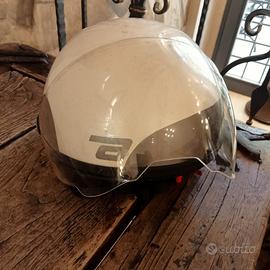 2 caschi-scooter usati