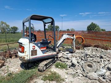 MINIESCAVATORE BOBCAT 320 USATO