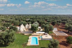 CASA DI CORTE A OSTUNI
