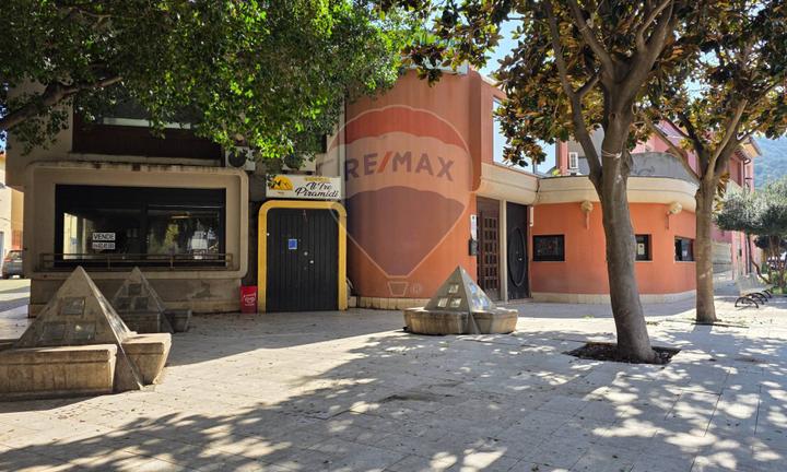 Locale Commerciale - Sarroch