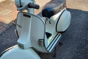 Vespa PX e 50 Special