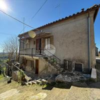 4 LOCALI A MONTEBUONO