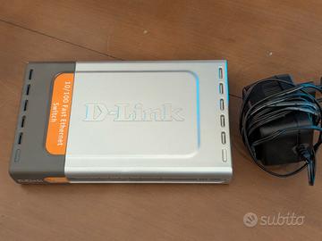 Switch rete D-Link DES-1008D 8 porte Ethernet