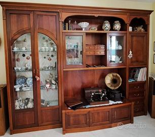 Parete Attrezzata / Credenza / Vetrinetta