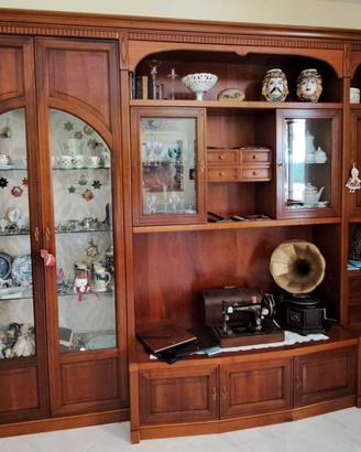 Parete Attrezzata / Credenza / Vetrinetta