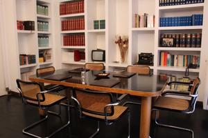 Stanza e/o postazioni in studio legale