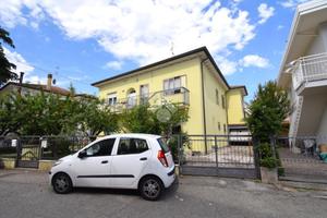 PORZIONE DI BIFAMILIARE A RICCIONE