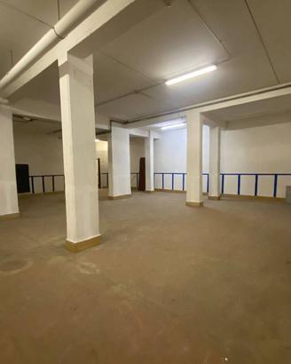 Immobile di 344 m² a Marino