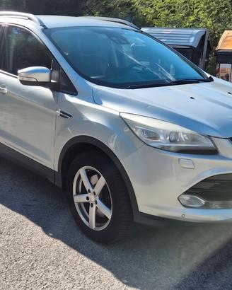 Ford Kuga 2.0 TDCi 140 CV 4WD - gancio traino