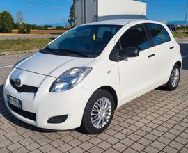 Toyota Yaris 1.0 5 porte