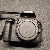 Canon EOS 700D con scatola, accessori e 2 batterie