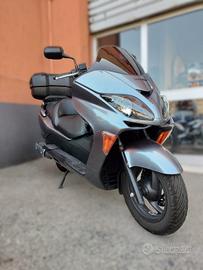 HONDA FORZA 250