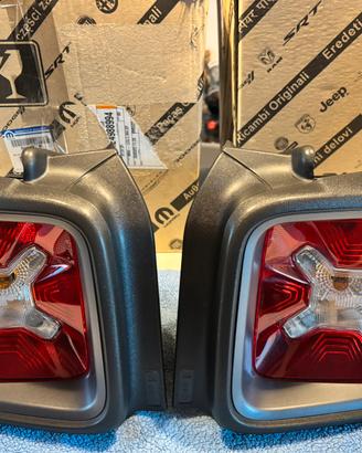Coppia fanali posteriori Jeep Renegade .