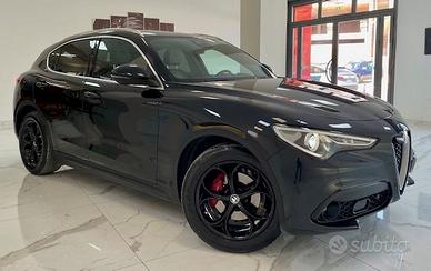 Alfa Romeo Stelvio 2.2 Turbodiesel 180 CV AT8 RWD 