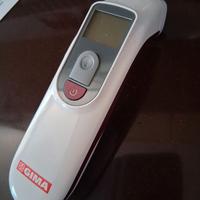 Termometro a infrarossi.