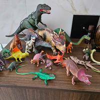 Set giocattoli Dinosauri