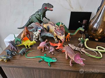 Set giocattoli Dinosauri