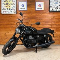 Moto Guzzi V7 IV Stone - RC inclusa o Interessi 0