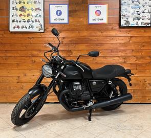 Moto Guzzi V7 IV Stone - RC inclusa o Interessi 0