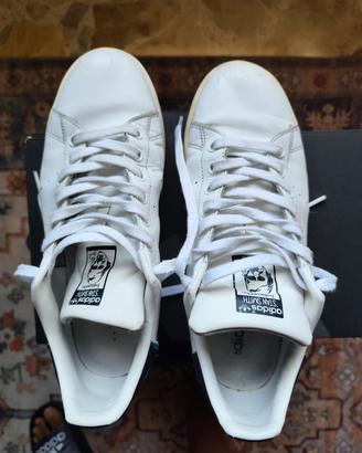 Adidas Stan Smith bianche – 42 2/3
Descrizione