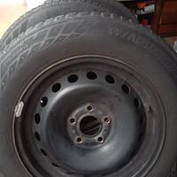 Cerchioni R16 5 fori per Nissan piu pneumatici inv