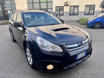 SUBARU Outback 3ª serie - 2013 extra full