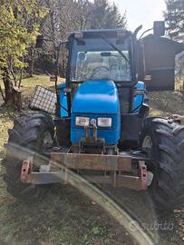 trattore NEW HOLLAND