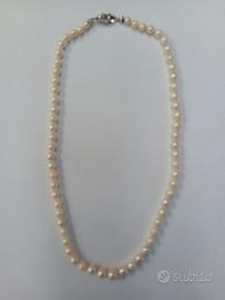 Collana in perle vintage
