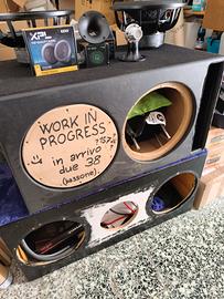MATERIALE CAR AUDIO