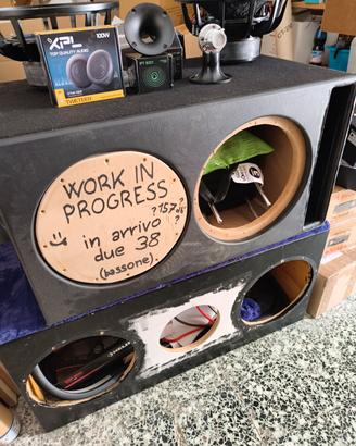 MATERIALE CAR AUDIO