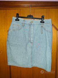 Minigonna in denim blu chiaro