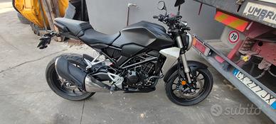 Honda Cb 300r