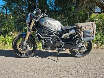 Benelli Leoncino 800 Trail