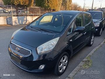 Kia Venga 1.4 Benz. Neopatentati permute