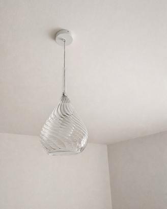 lampada in vetro lavorato