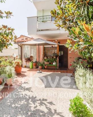Villetta a schiera di 250 m² con più di 5 locali a