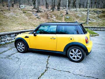 Mini Cooper 1.6 diesel 